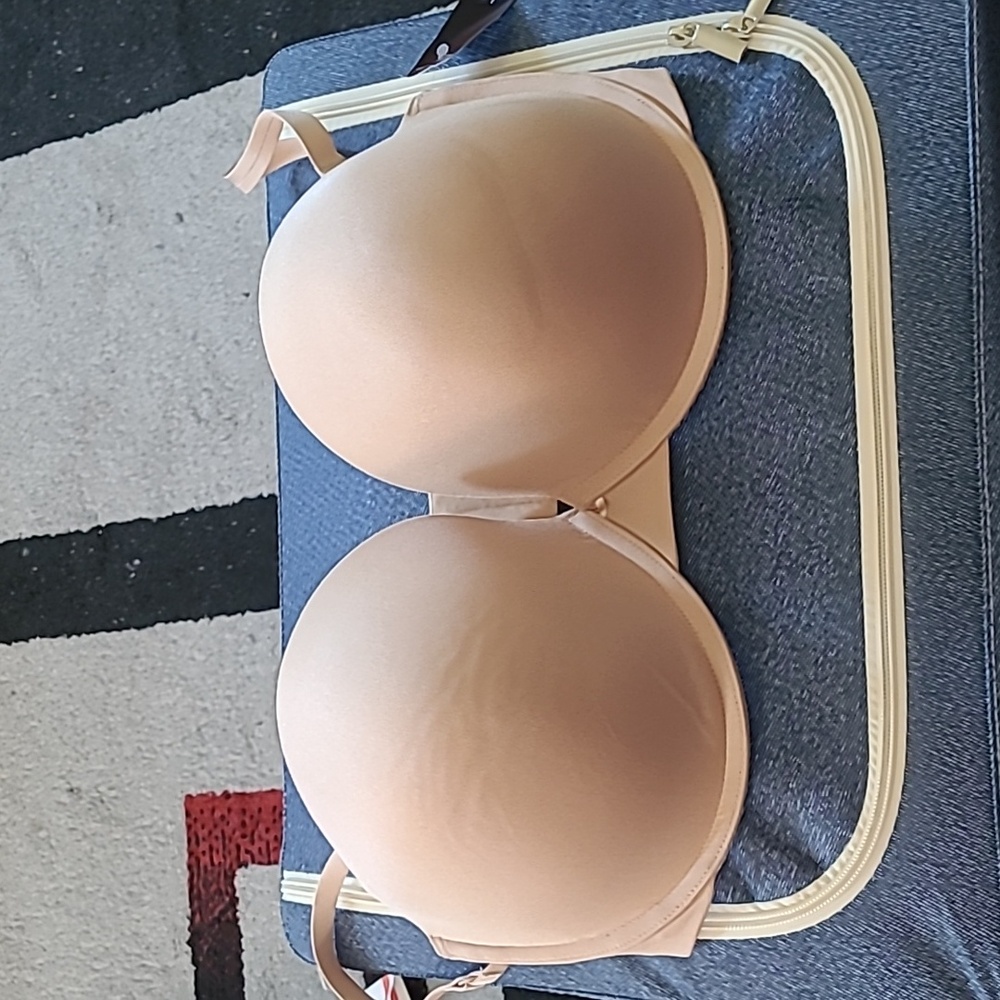 Felina, 38DD bra, removable straps